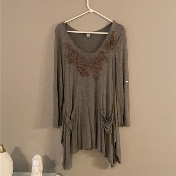 American Rag Tunic - Picture 2 of 6